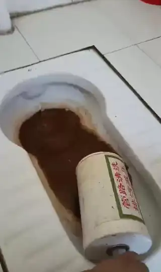 专业地热清洗 地热不热 按装大流量分水器 洗太阳能 热水器 打压 管线化冻 维修，木工、电工、水电改造、 弱电监控