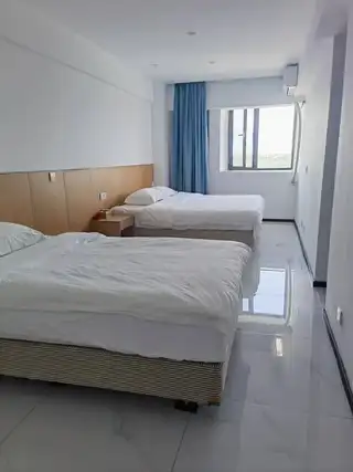 长兴岛海边民宿日租，月租，团购优惠 ​远程密码锁，全程无接触 预定电话188****7277 159