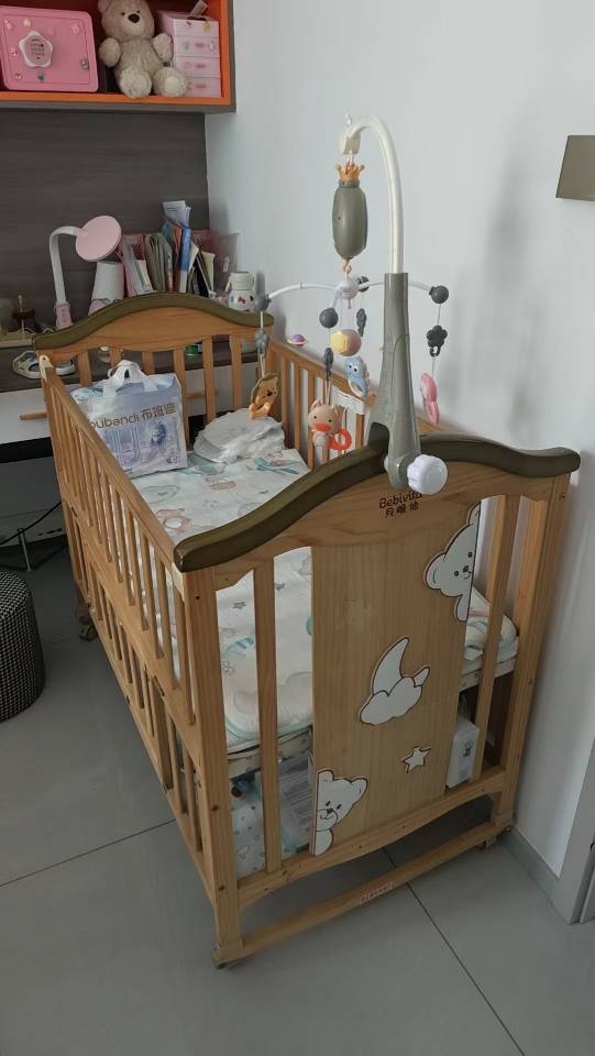 婴儿床孩子大了闲置了， 贝唯他婴儿床实木无漆宝宝bb摇篮多功能儿童新生儿可移动拼接大床 颜色分类: