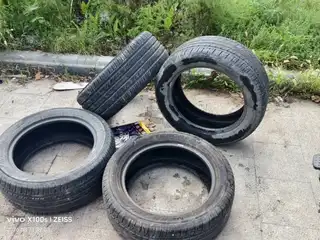 极品二手胎235/50/17马斯特是固特异旗下品牌的轮胎开花花纹儿非常好想要的抓紧
