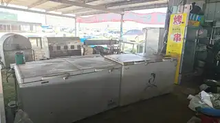二手展柜冰柜，彩钢冷冻柜出售，价格便宜需要的跟我联系