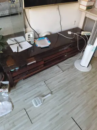 闲置物品有需要的可以联系我给钱就卖价钱你说了算.电话☎156****2500刘