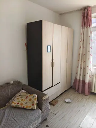 闲置物品有需要的可以联系我给钱就卖价钱你说了算.电话☎156****2500刘