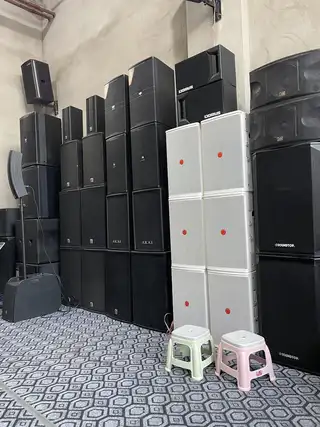 出售二手音响设备，KTV卡拉OK酒吧舞台演出K歌音箱 电视 点歌机 专业音箱 后级功放 无线话筒 前