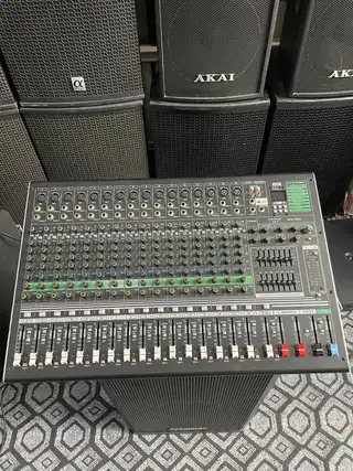 出售二手音响设备，KTV卡拉OK酒吧舞台演出K歌音箱 电视 点歌机 专业音箱 后级功放 无线话筒 前