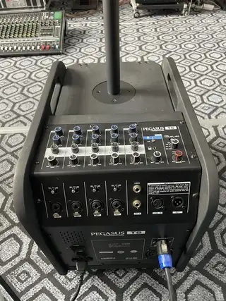 出售二手音响设备，KTV卡拉OK酒吧舞台演出K歌音箱 电视 点歌机 专业音箱 后级功放 无线话筒 前