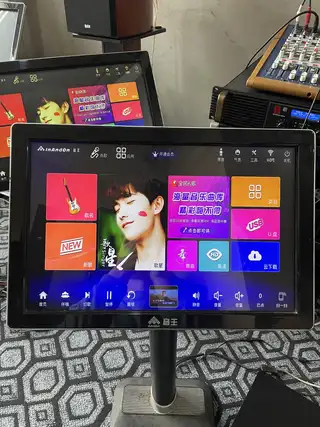 出售二手音响设备，KTV卡拉OK酒吧舞台演出K歌音箱 电视 点歌机 专业音箱 后级功放 无线话筒 前