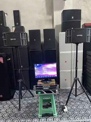 出售二手音箱设备，KTV包房饭店酒吧烤吧K歌音箱功放效果器话筒点歌机，有需要的联系159****62