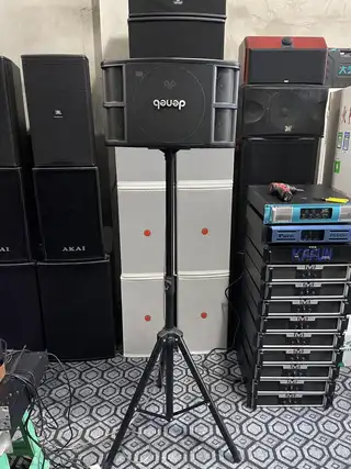 出售二手音箱设备，KTV包房饭店酒吧烤吧K歌音箱功放效果器话筒点歌机，有需要的联系159****62