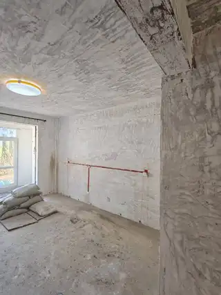 房屋装修，力工砸墙，水电改造，水电维修，瓦匠贴砖，木匠装修，衣柜，橱柜，鞋柜，吊顶，大白油工，大白维
