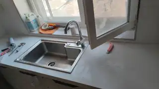 房屋装修，力工砸墙，水电改造，水电维修，瓦匠贴砖，木匠装修，衣柜，橱柜，鞋柜，吊顶，大白油工，大白维