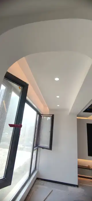 房屋装修，力工砸墙，水电改造，水电维修，瓦匠贴砖，木匠装修，衣柜，橱柜，鞋柜，吊顶，大白油工，大白维