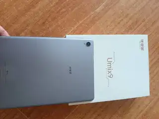 本人有孩子自用的优学派，Umix9！九五成新的！买的时候4000元！高中以下孩子用非常好！功能强大！