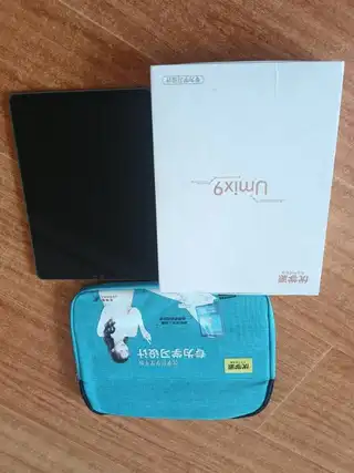 本人有孩子自用的优学派，Umix9！九五成新的！买的时候4000元！高中以下孩子用非常好！功能强大！