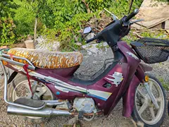 两台豪爵110，能骑能跑，不烧机油，骑行车况可以，有需要电联