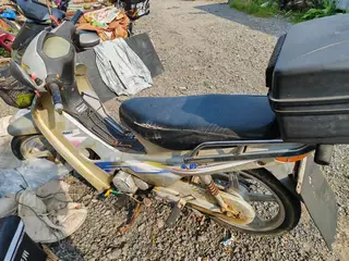 两台豪爵110，能骑能跑，不烧机油，骑行车况可以，有需要电联