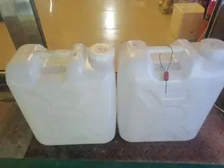 50斤厚皮酒桶10块钱一只，装油，装水，装米，特别使用！需要的老板，楼区王员外酒坊自提