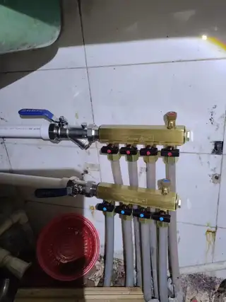 专业维修门窗透风，大风天吹哨有声，精准测漏维修各种水电问题，疏通下水，安装灯具洁具，定做各种钢网纱窗