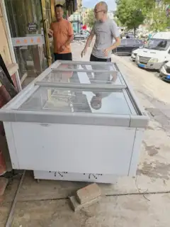 商用冷冻展示柜，纯铜管冷冻柜，2米*1米的，好用，楼区自提