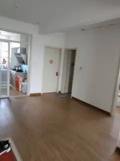海景花园二期B，招合租，适合一个人住，要求男，不能往家带乱七八糟的人，需要联系，价格美丽，包物业，取