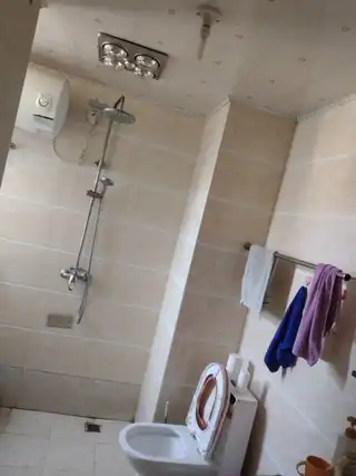 海景花园二期B，招合租，适合一个人住，要求男，不能往家带乱七八糟的人，需要联系，价格美丽，包物业，取