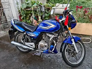 出售自家两台铃木125摩托车，一千五一辆，有需要给我打电话吧139****3543