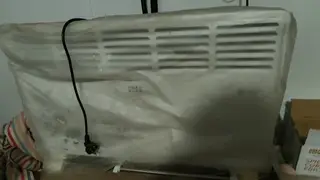 外面是是防尘套，很新也很便宜，敦豪一期自提。