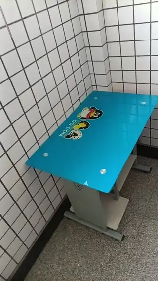 学习桌，楼区自提