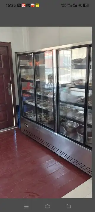 月亮湾美食广场七零后烧烤店因身体原因整体打包出兑。
