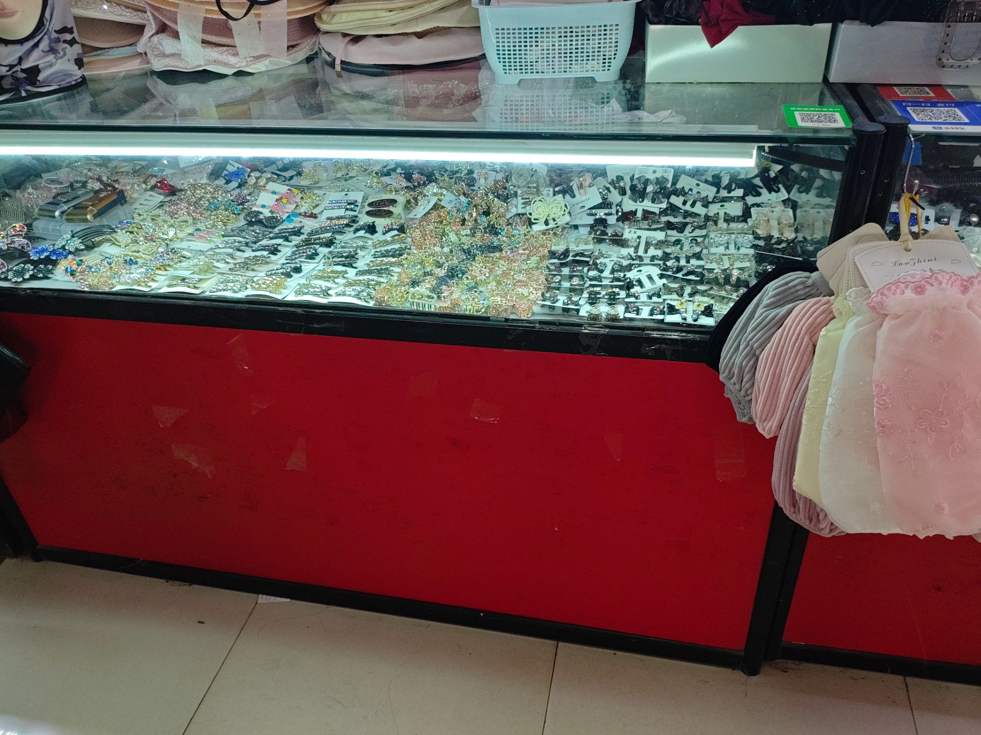 柜台80元一节，自取，亿兴商场非诚勿扰，全要更优惠