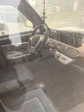 转让老人电动四轮代步车，平时老人买菜短途用，车况正常，续航够用，年限短，操作简单好上手。因为现在不骑