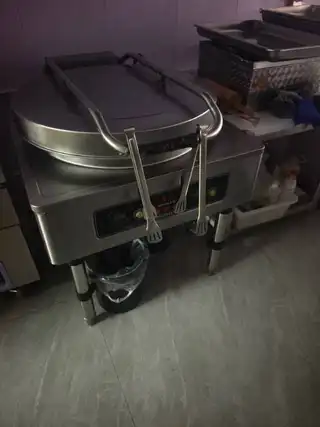 80电饼铛七八成新，嘎嘎好用
