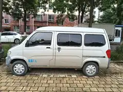 16年7座五菱之光车况好，四条新轮胎。看车谈价！有需要的联系。136****1883