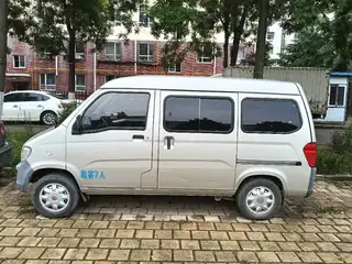 16年7座五菱之光车况好，四条新轮胎。看车谈价！有需要的联系。136****1883