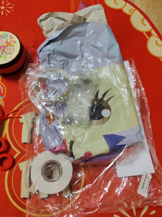 宝宝周岁礼拍照用了一次，原价50多买的，现25元自取。