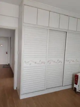 出恒力石化棉袄一件，海景花园二期B招合租，男，包物业宽带取暖，有意者私聊