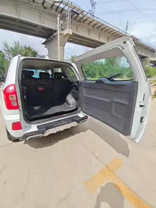 16年🚙奇瑞瑞虎3 13800元的，自动挡 经典小书包SUV｜底盘高通过性强 三大件耐造，维修养护成