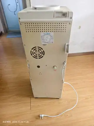 美的饮水机，功能完好，闲置出售