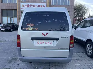 16年五菱之光，10万公里，费用到明年4月，全车无锈烂，地盘紧凑，状态良好岛里有需要的来吧 此外大量