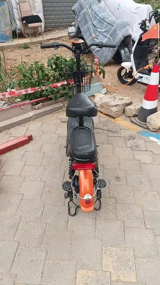 二手电动车700元，能跑30公里，电话192****4755