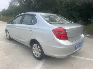 新到15年大连本地一手车 奇瑞E3手动挡 大部分原漆 没有锈烂 检车保险到27年，批发价格便宜，88
