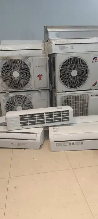 长兴岛长期销售二手精品空调，地址：三堂金宇家园东南门小宋电器（天浩酒店东行500米），成色新，可带货