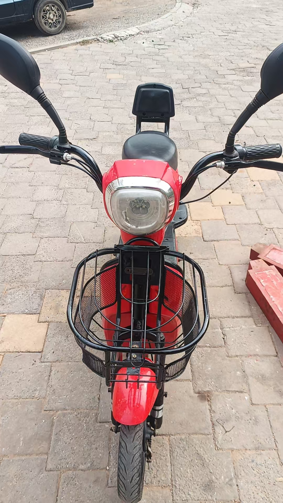 二手电动车850元，能跑50公里，电话192****4755.
