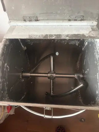 出售15公斤和面机