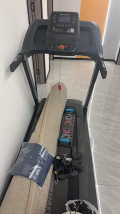 出售跑步机，限制将近两年，不知道好不好用