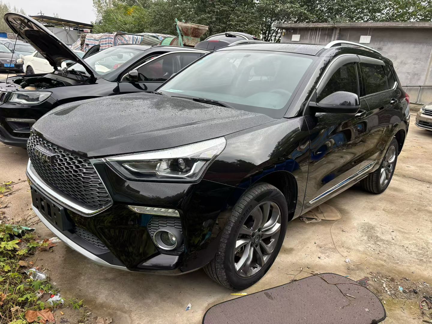 出售 一手19年哈弗H6Coupe 自动1.5T 全景大天窗 真皮座椅 电子手刹 多功能方向盘 配置