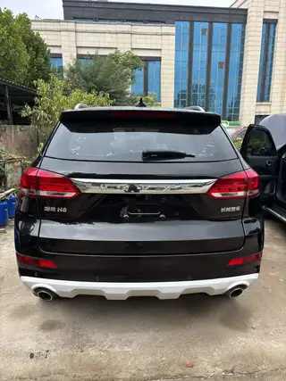出售 一手19年哈弗H6Coupe 自动1.5T 全景大天窗 真皮座椅 电子手刹 多功能方向盘 配置