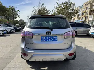 新到个人一手13年江陵驭胜s350，车况嘎嘎板，里外非常新，柴油2.4T发动机动力特别好，百公里七个